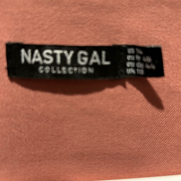 Blazer - Picture 3 of 3